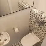 Center 3 Bedroom *