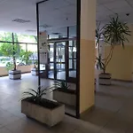 Center 3 Bedroom