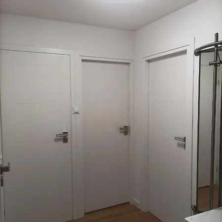 Center 3 Bedroom Apartament *