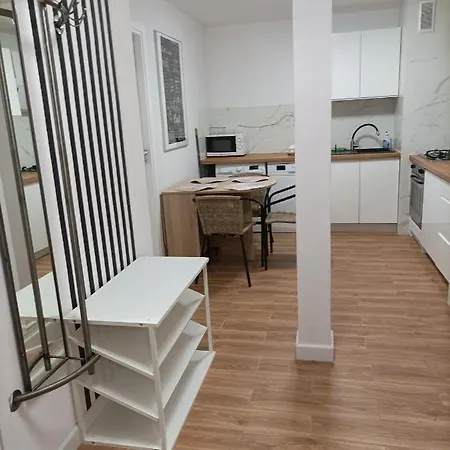 Apartament Center 3 Bedroom Warszawa