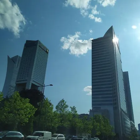 Center 3 Bedroom Warszawa