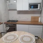 Center 3 Bedroom *
